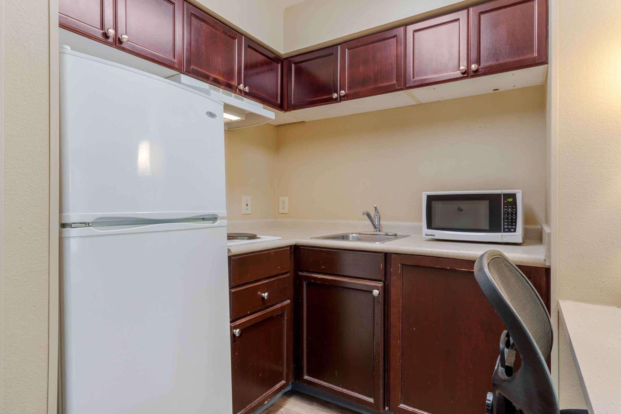 Extended Stay America Select Suites - Orlando - Maitland - Summit Tower Blvd Altamonte Springs Exterior foto